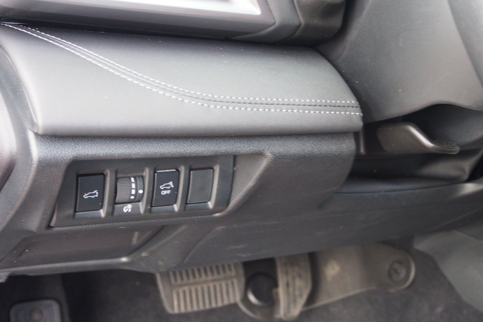 Used 2025 Subaru Outback Limited XT AWD/4WD image 21