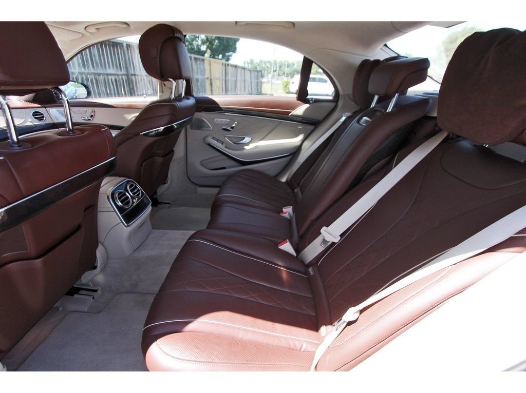 Used 2019 Mercedes-Benz S 560 Sedan image 14