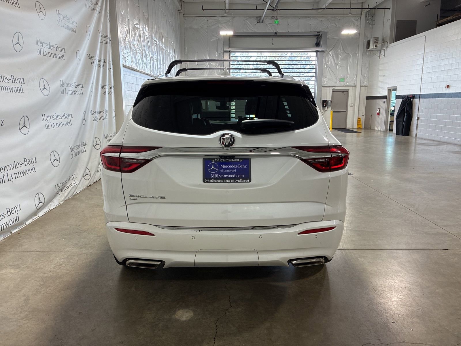 Used 2021 Buick Enclave Avenir w/ Avenir Technology Package image 5