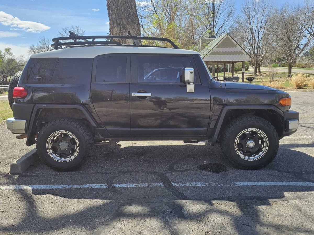 Used 2007 Toyota FJ Cruiser 4WD image 6