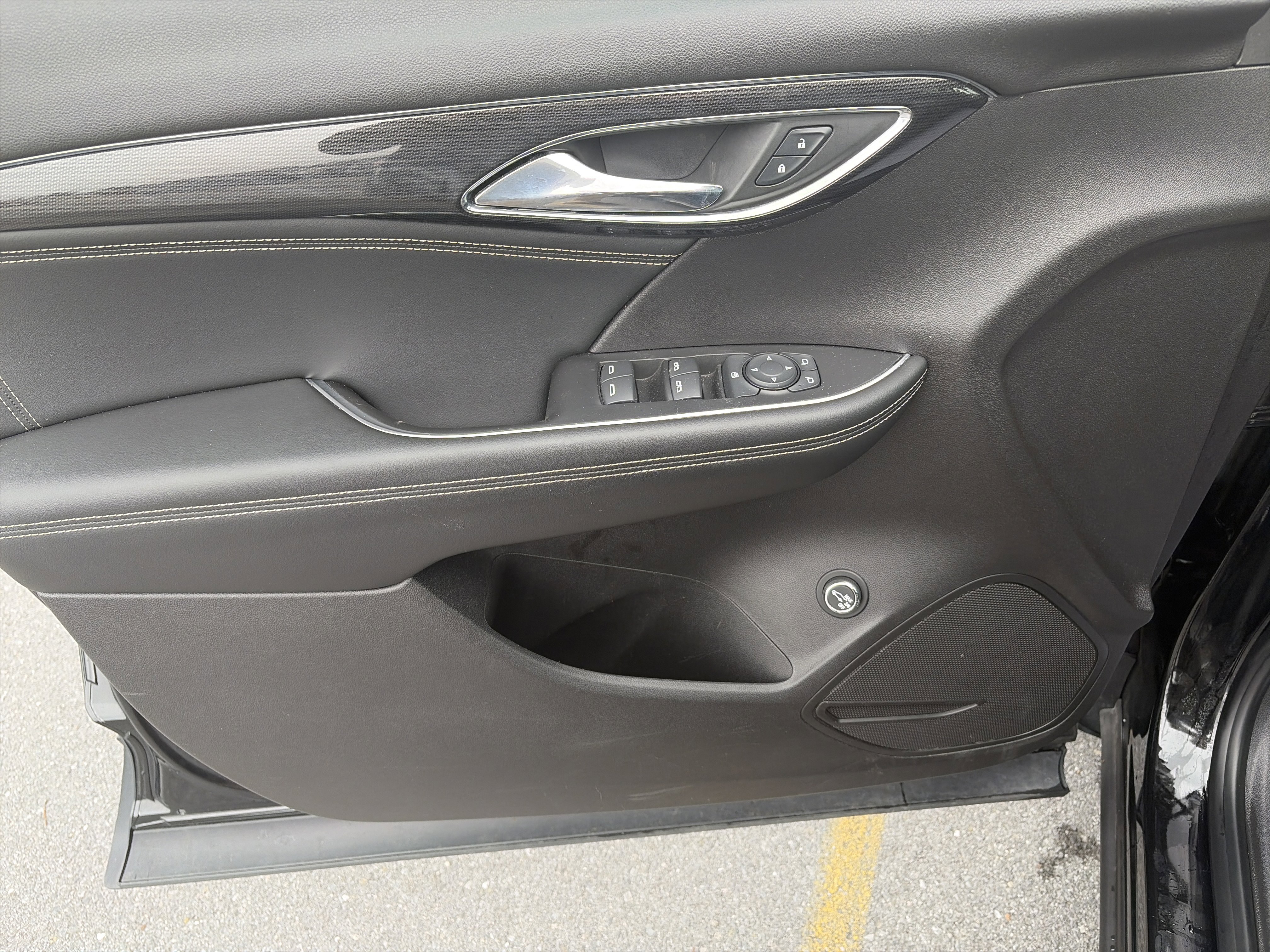 Used 2023 Buick Envision Preferred AWD/4WD image 15