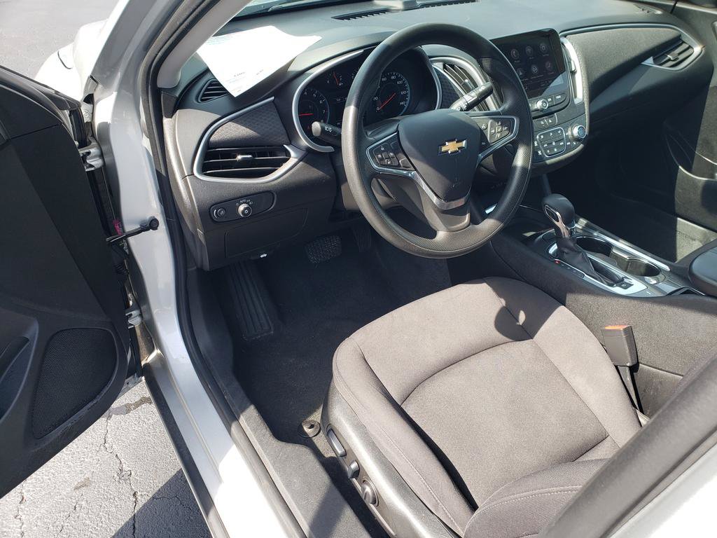 Used 2022 Chevrolet Malibu LT FWD image 11