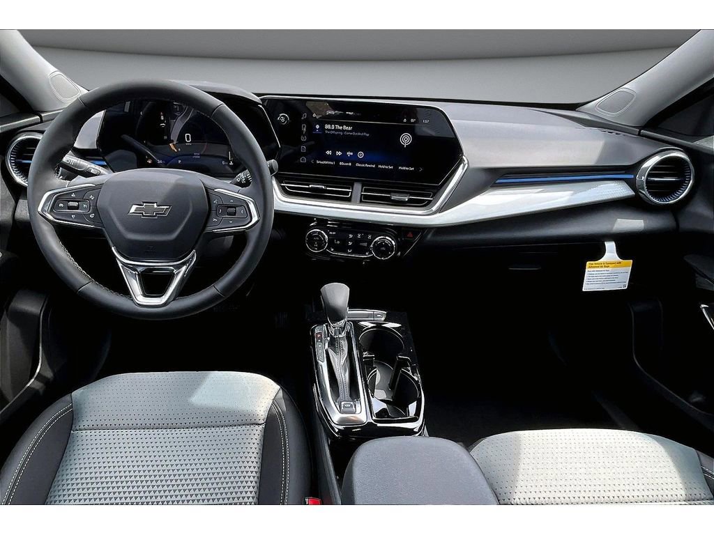 New 2026 Chevrolet Trax LT w/ Driver Confidence Package FWD image 6
