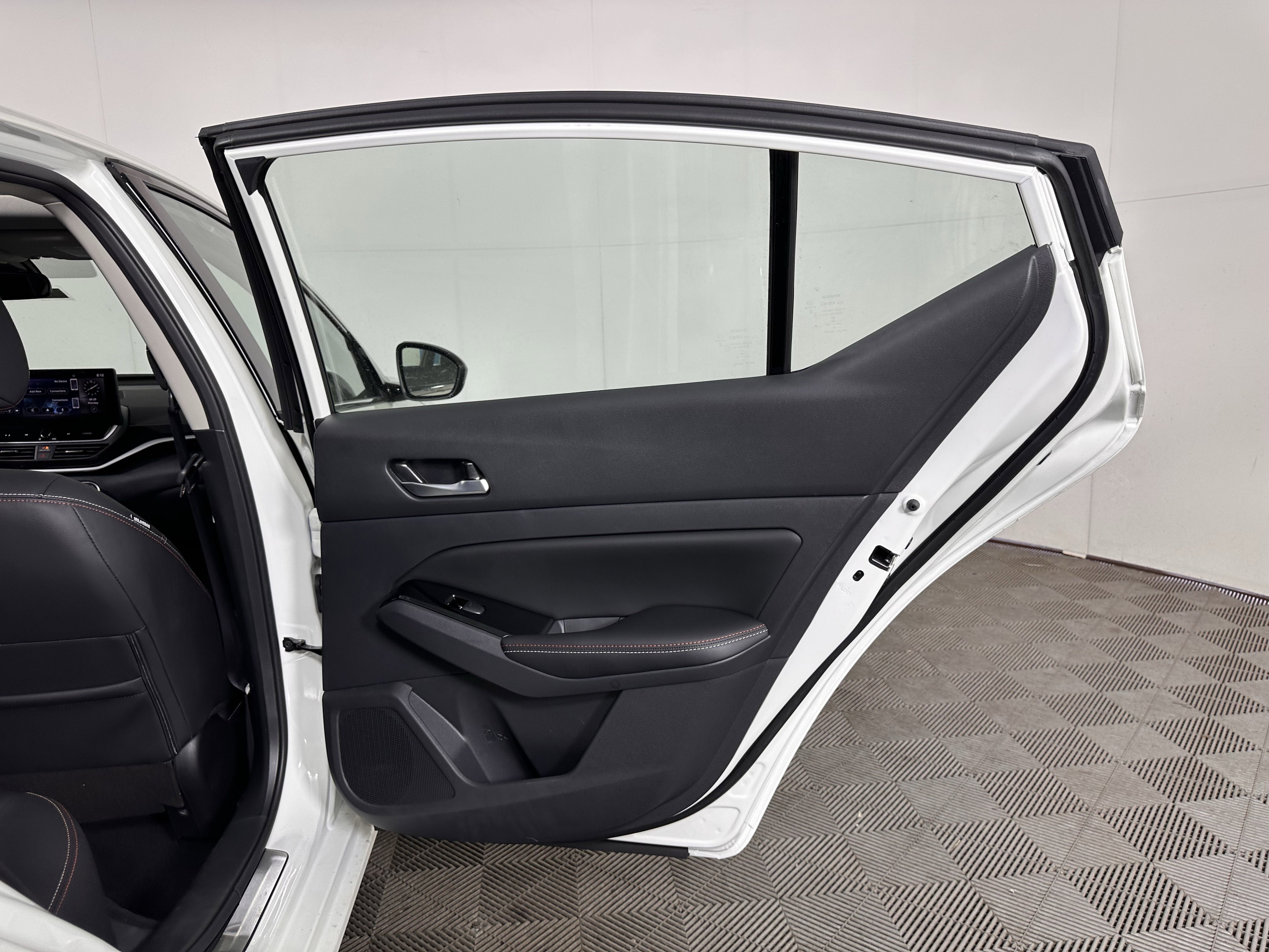 New 2025 Nissan Altima 2.5 SR w/ SR Premium Package image 39