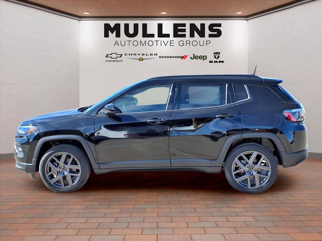 New 2026 Jeep Compass Latitude AWD/4WD image 8