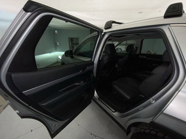 Used 2021 Hyundai Palisade SEL w/ Premium Package image 23