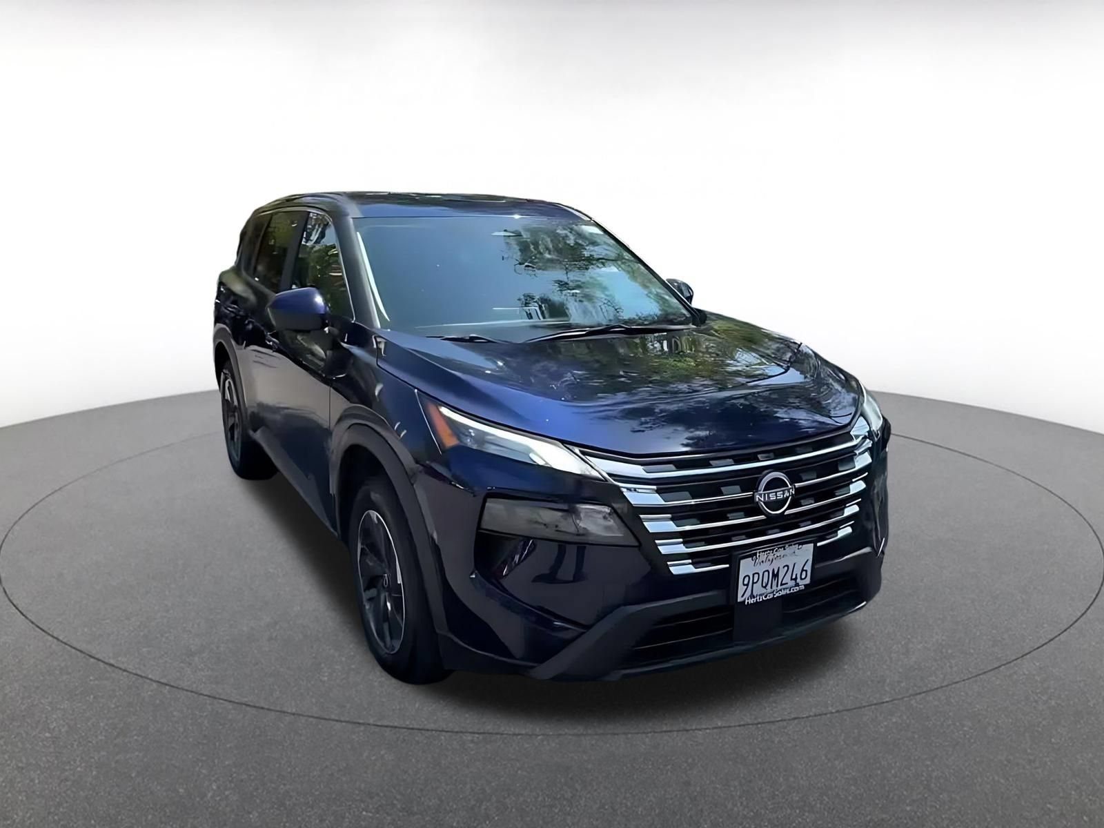 Used 2025 Nissan Rogue SV FWD image 3