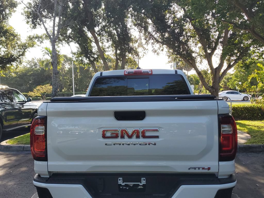 Certified 2024 GMC Canyon AT4 w/ Technology Package AWD/4WD image 13