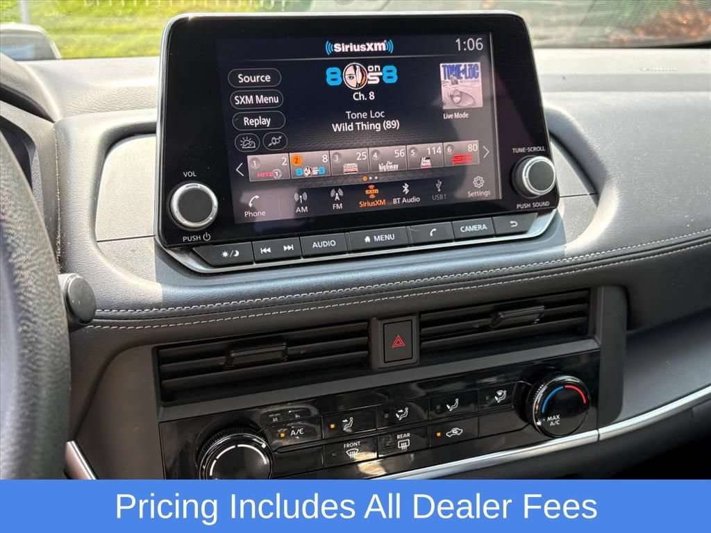Used 2024 Nissan Rogue S AWD/4WD image 12