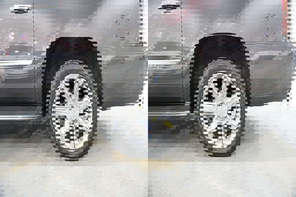 Used 2017 Cadillac Escalade ESV Premium Luxury image 7