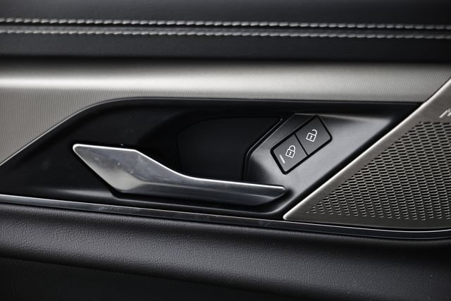 New 2024 Jaguar XF R-Dynamic SE AWD/4WD image 20