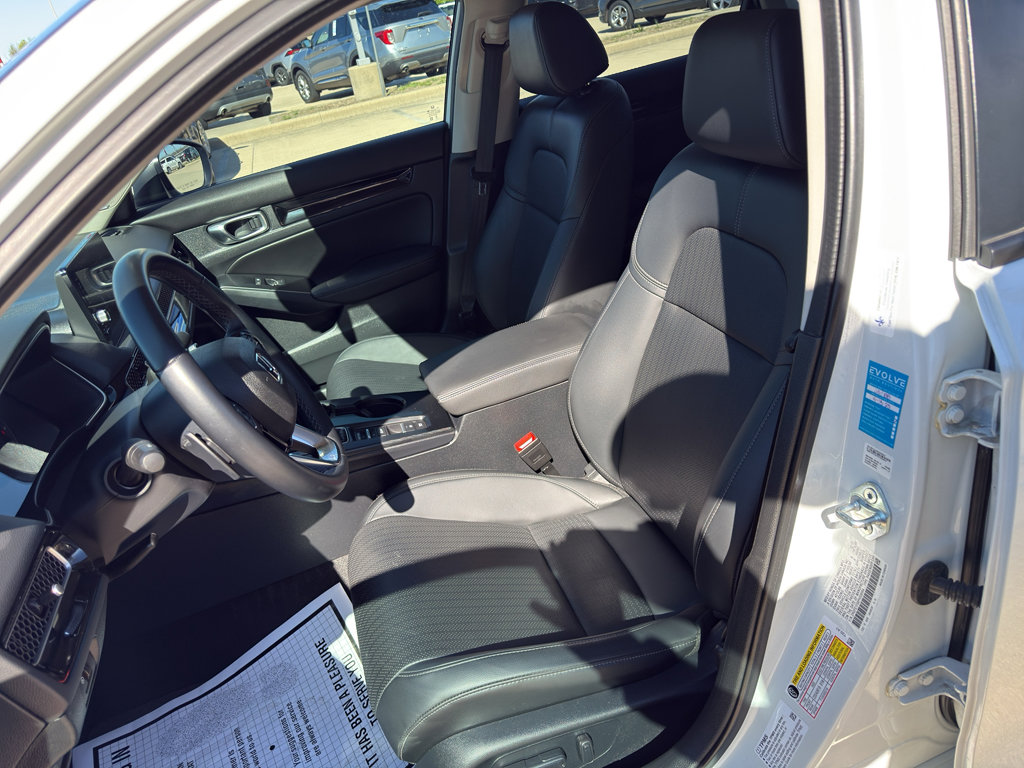 Used 2023 Honda Civic Touring image 10