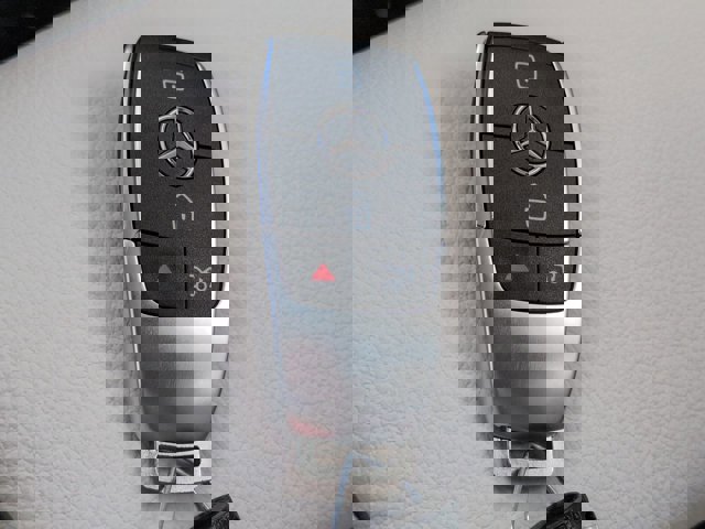 Used 2025 Mercedes-Benz GLA 250 image 30