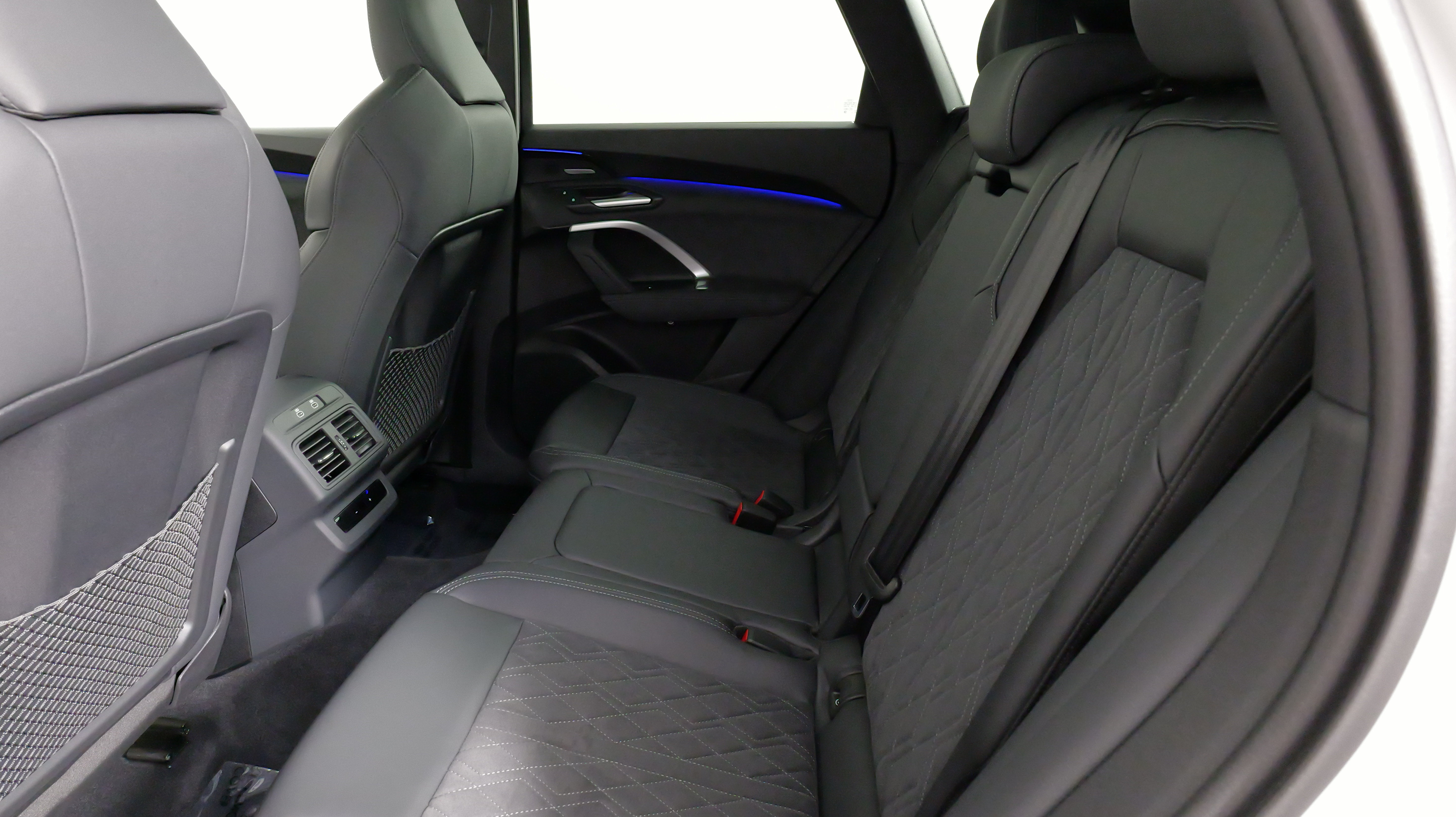 Used 2025 Audi SQ5 Premium Plus AWD/4WD image 35