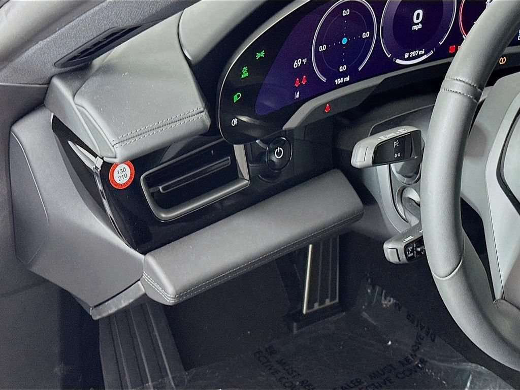 New 2025 Porsche Taycan 4S AWD/4WD image 11