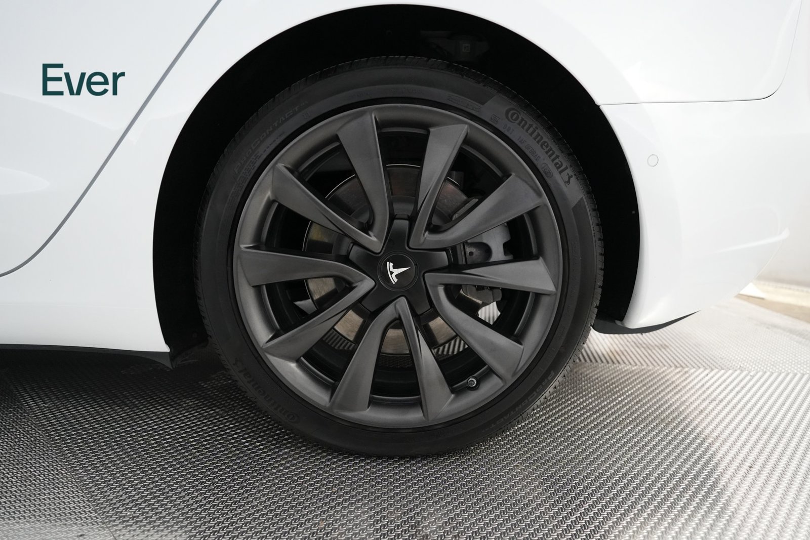 Used 2019 Tesla Model 3 Standard Range RWD image 9