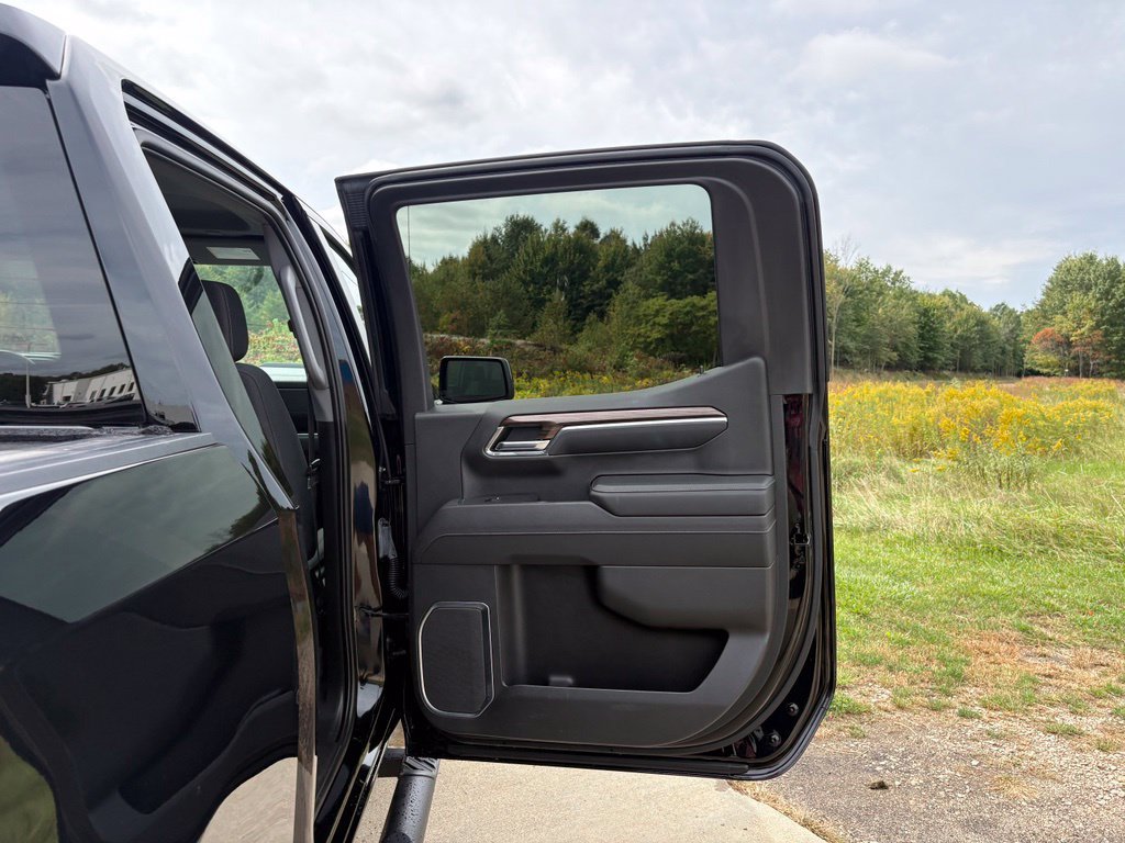 Used 2023 Chevrolet Silverado 1500 LT Trail Boss w/ Protection Package AWD/4WD image 35