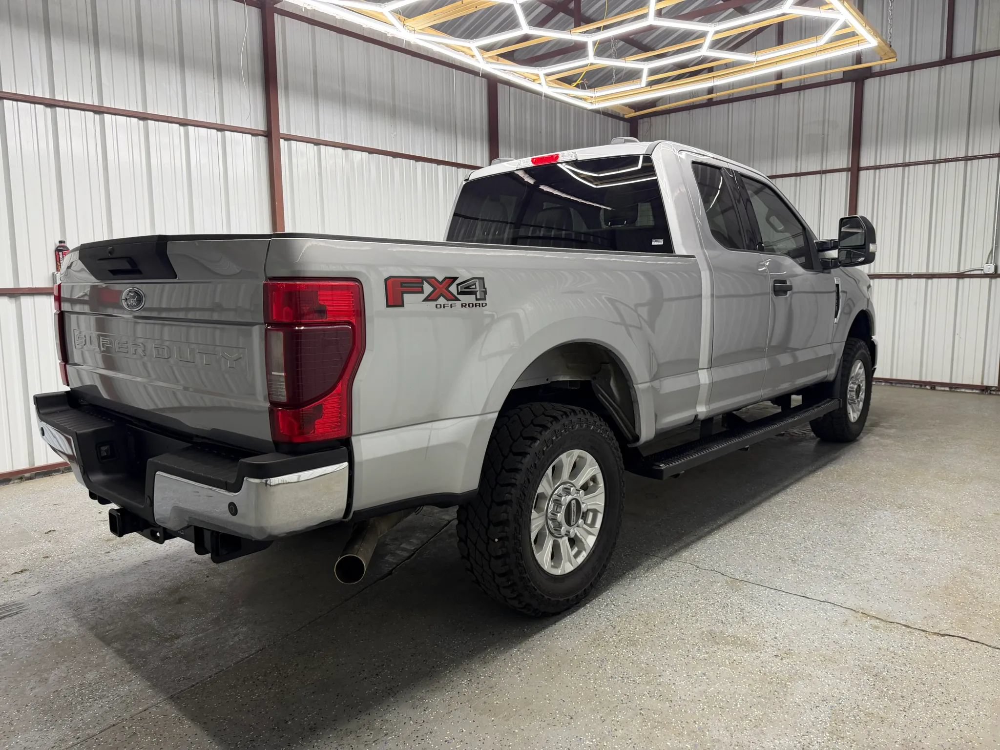 Used 2020 Ford F250 XLT w/ XLT Value Package AWD/4WD image 6