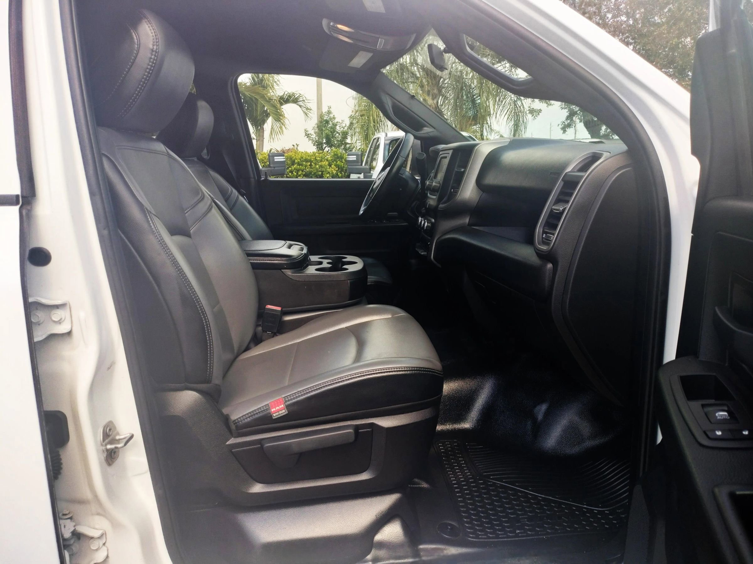 Used 2022 RAM 2500 Tradesman image 17