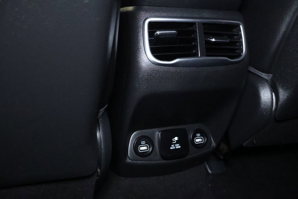 Used 2023 Hyundai Santa Fe Limited image 18