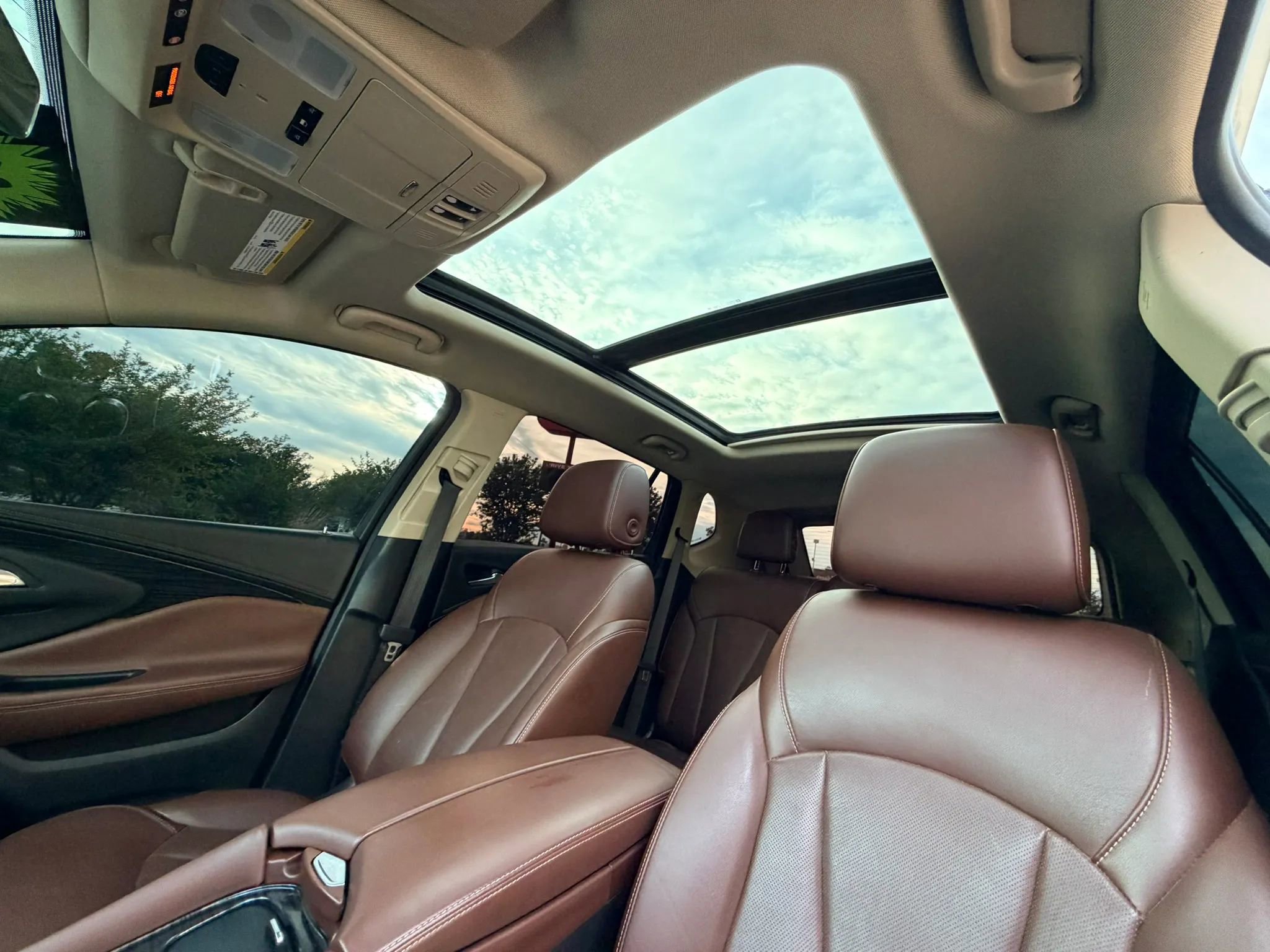 Used 2017 Buick Envision Essence FWD image 15