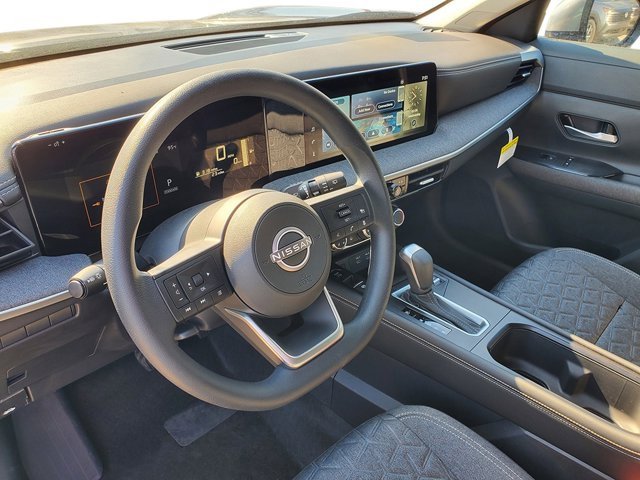 New 2025 Nissan Kicks SV image 20