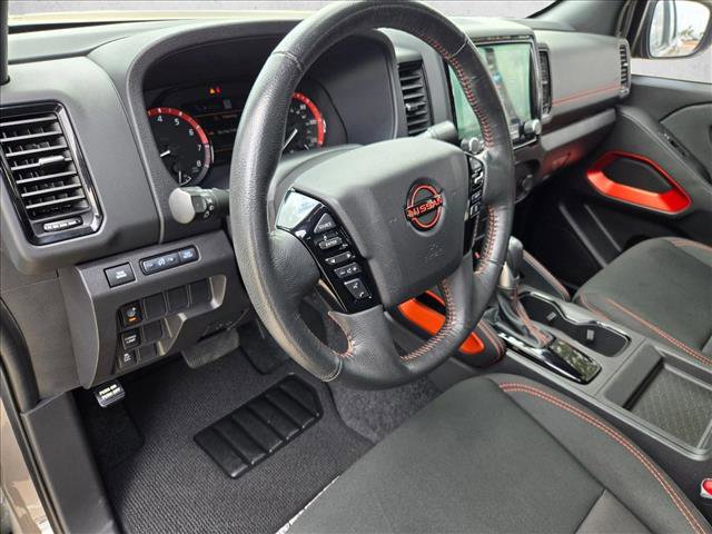 Used 2024 Nissan Frontier Pro-X w/ Technology Package image 9
