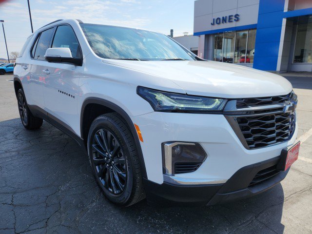 Used 2023 Chevrolet Traverse RS w/ LPO, Floor Liner Package image 7