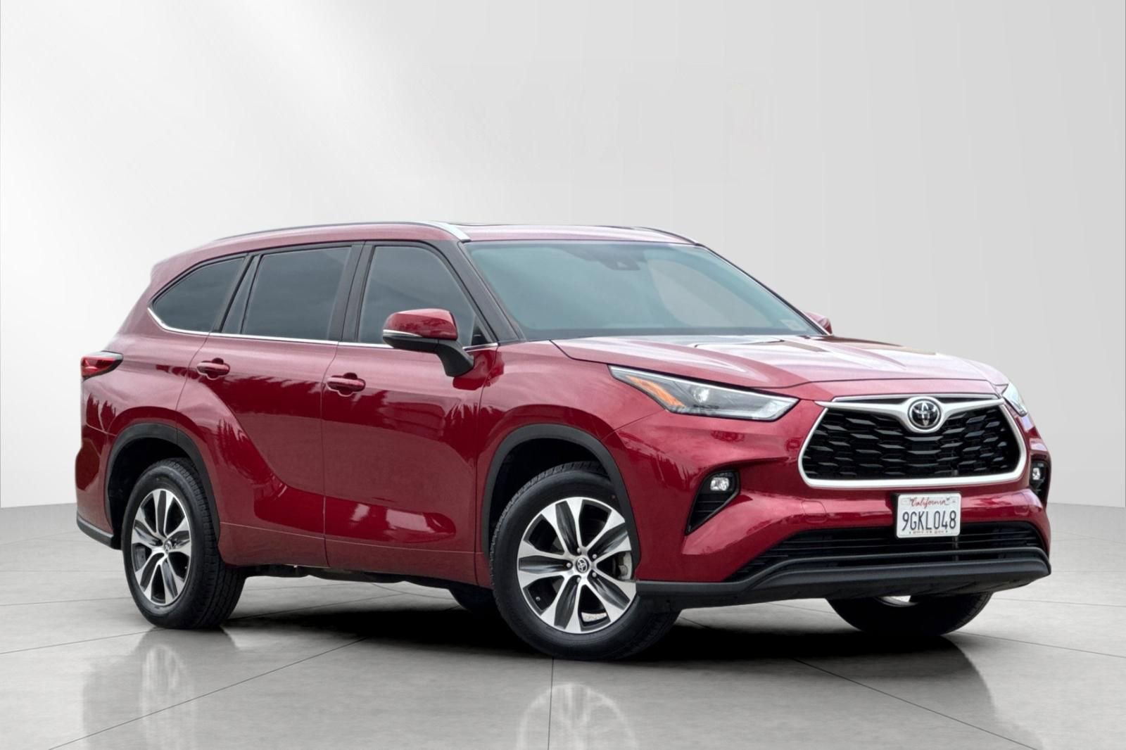 Used 2023 Toyota Highlander L