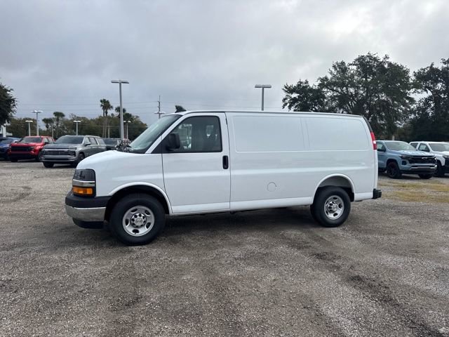 New 2025 Chevrolet Express 2500 Work Van 3D Cargo Van w/ Driver Convenience Package RWD image 3