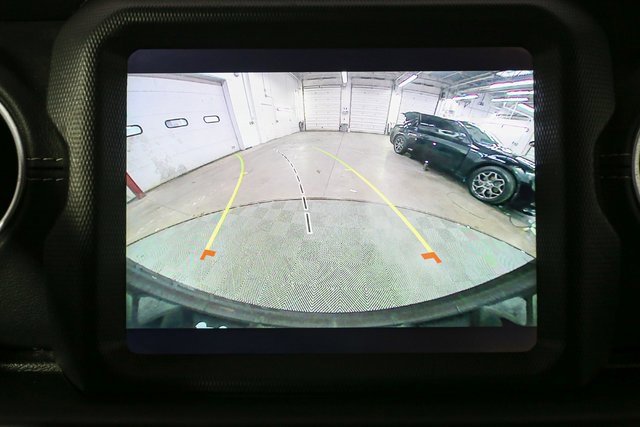 Used 2021 Jeep Wrangler Unlimited Sahara w/ Cold Weather Group image 26