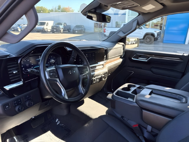 Used 2023 Chevrolet Silverado 1500 RST w/ Z71 Off-Road Package AWD/4WD image 14