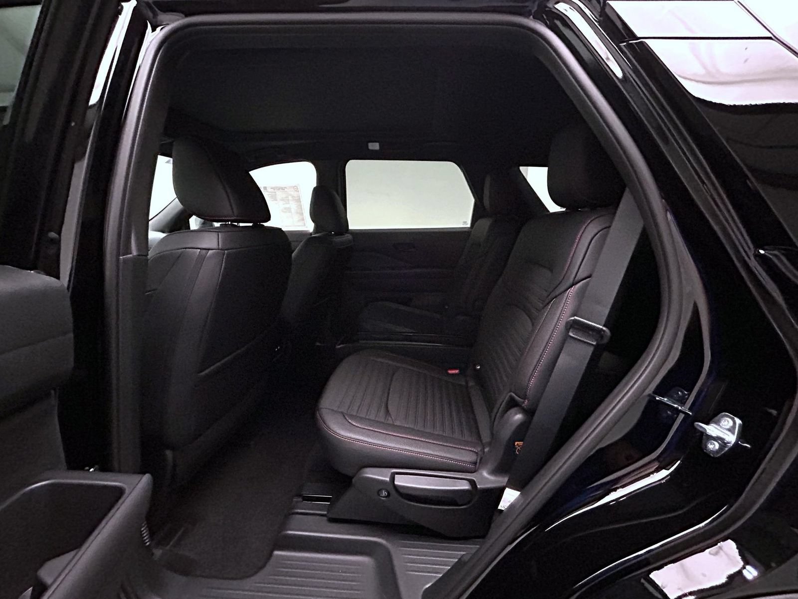 New 2026 Nissan Pathfinder Rock Creek w/ Rock Creek Premium Package AWD/4WD image 20