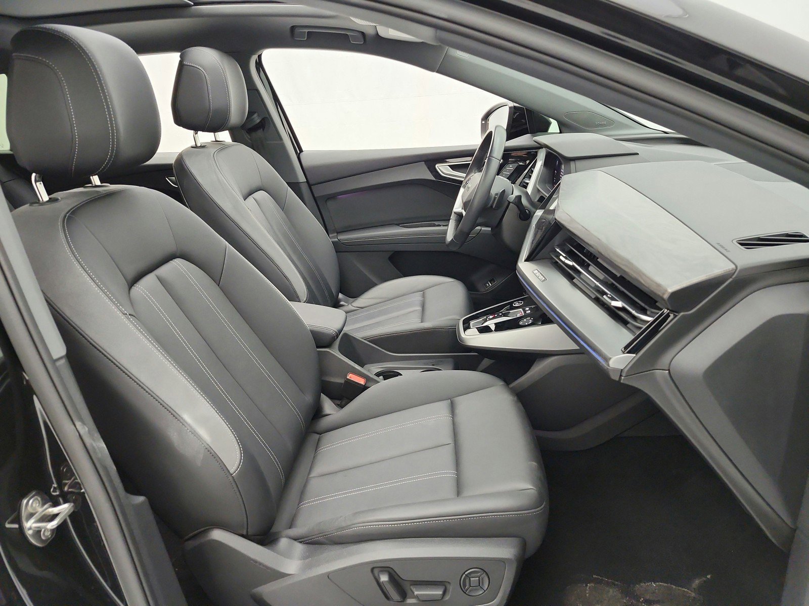Used 2023 Audi Q4 e-tron Premium Plus AWD/4WD image 20
