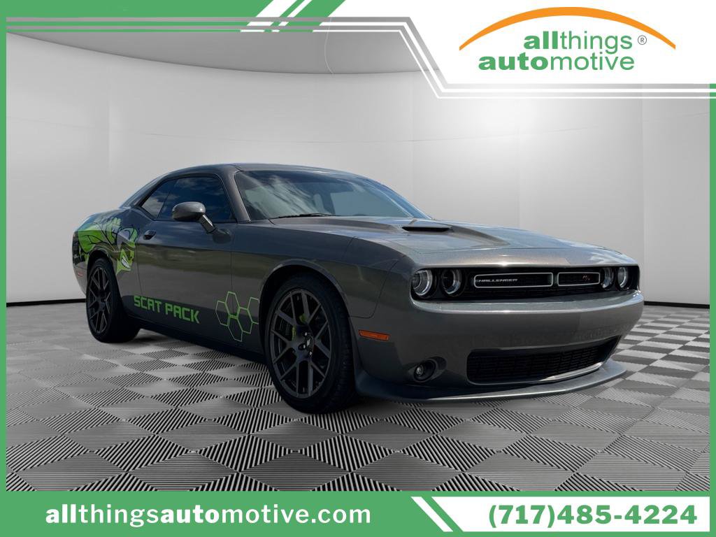 Used 2018 Dodge Challenger R/T Scat Pack RWD video 1