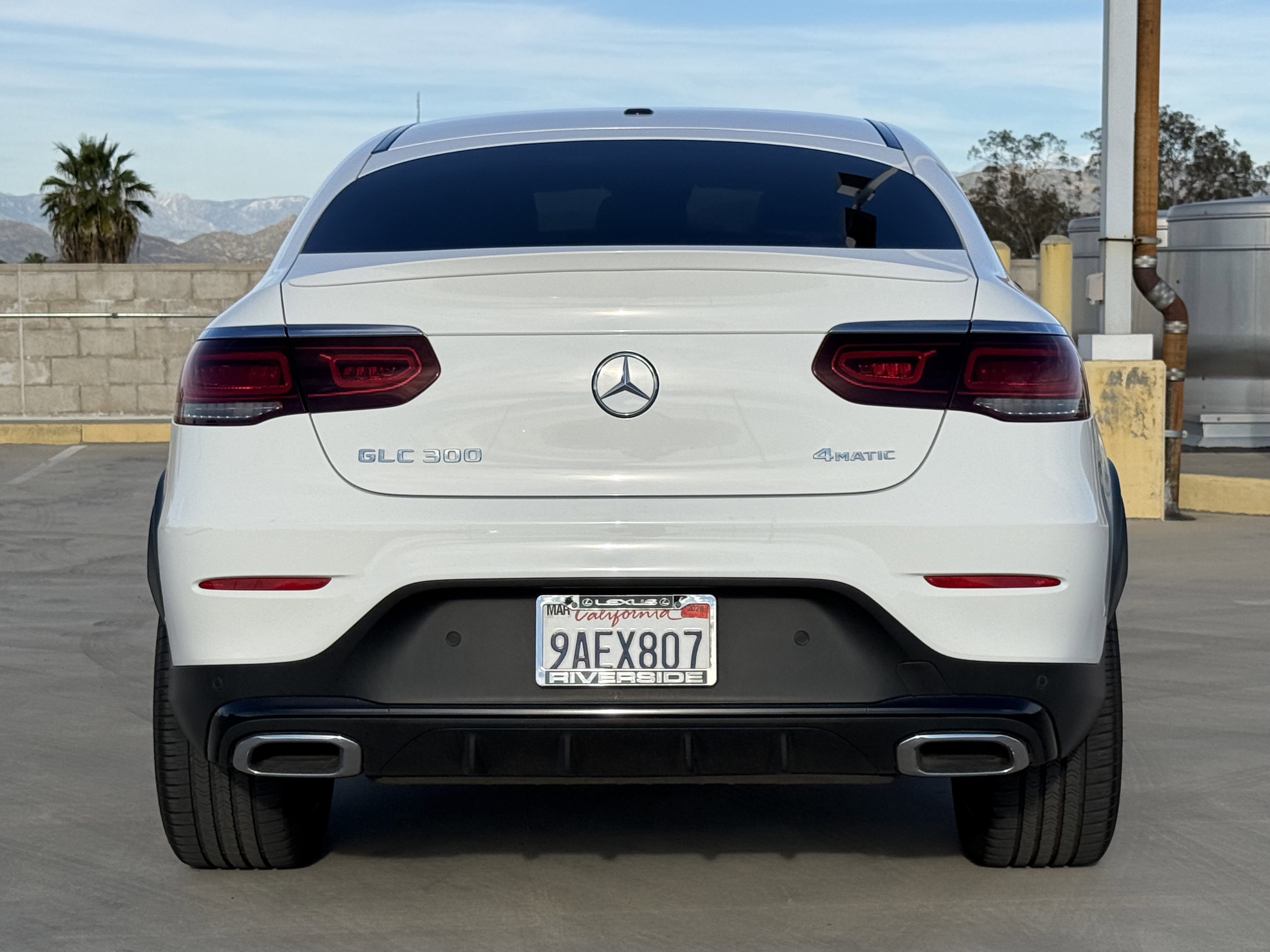 Used 2022 Mercedes-Benz GLC 300 4MATIC Coupe image 10