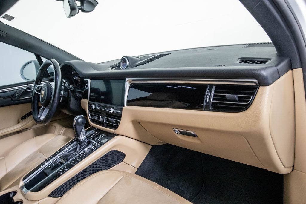 Used 2019 Porsche Macan AWD/4WD image 19