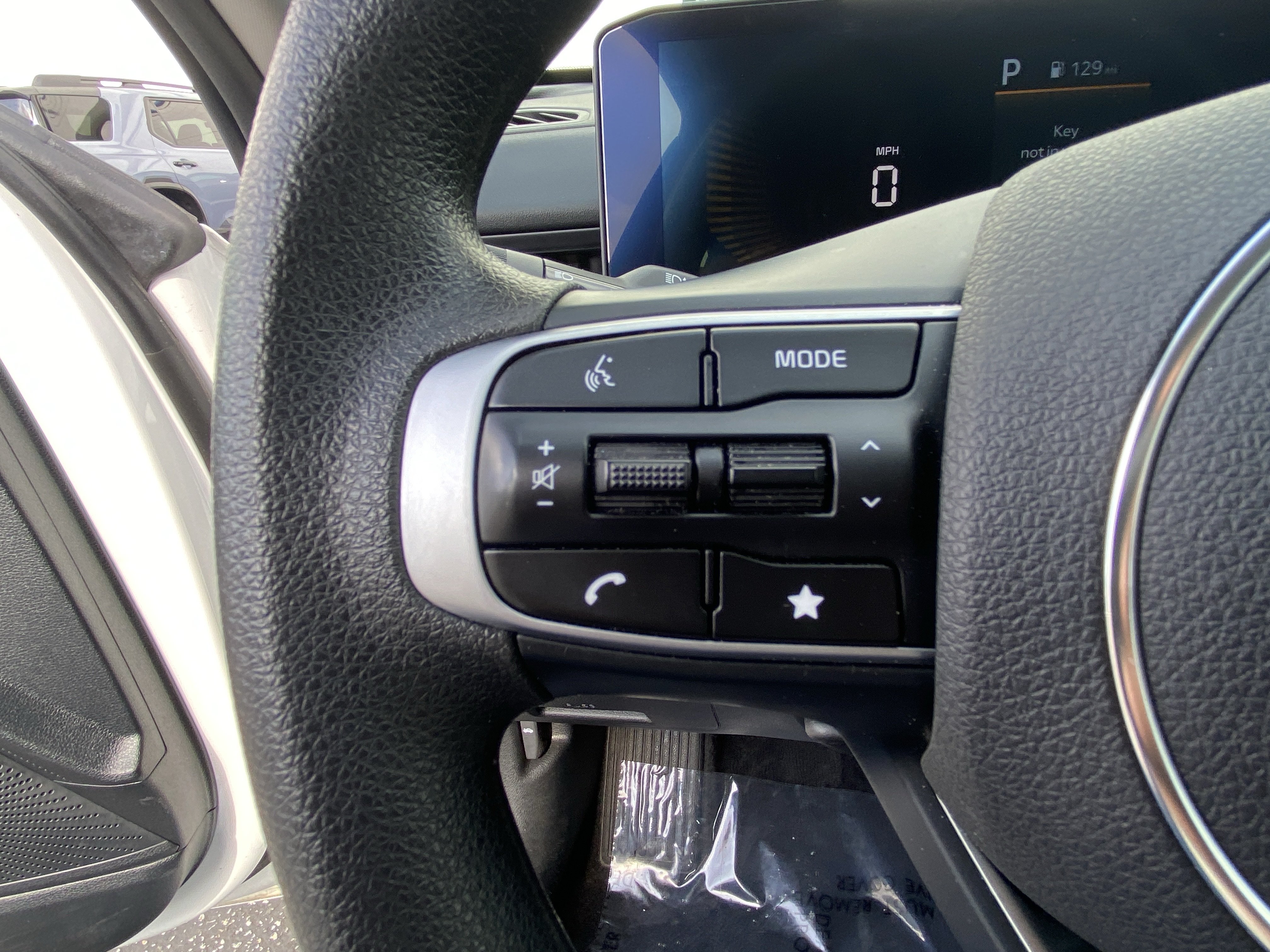 Used 2025 Kia K5 LXS FWD image 25