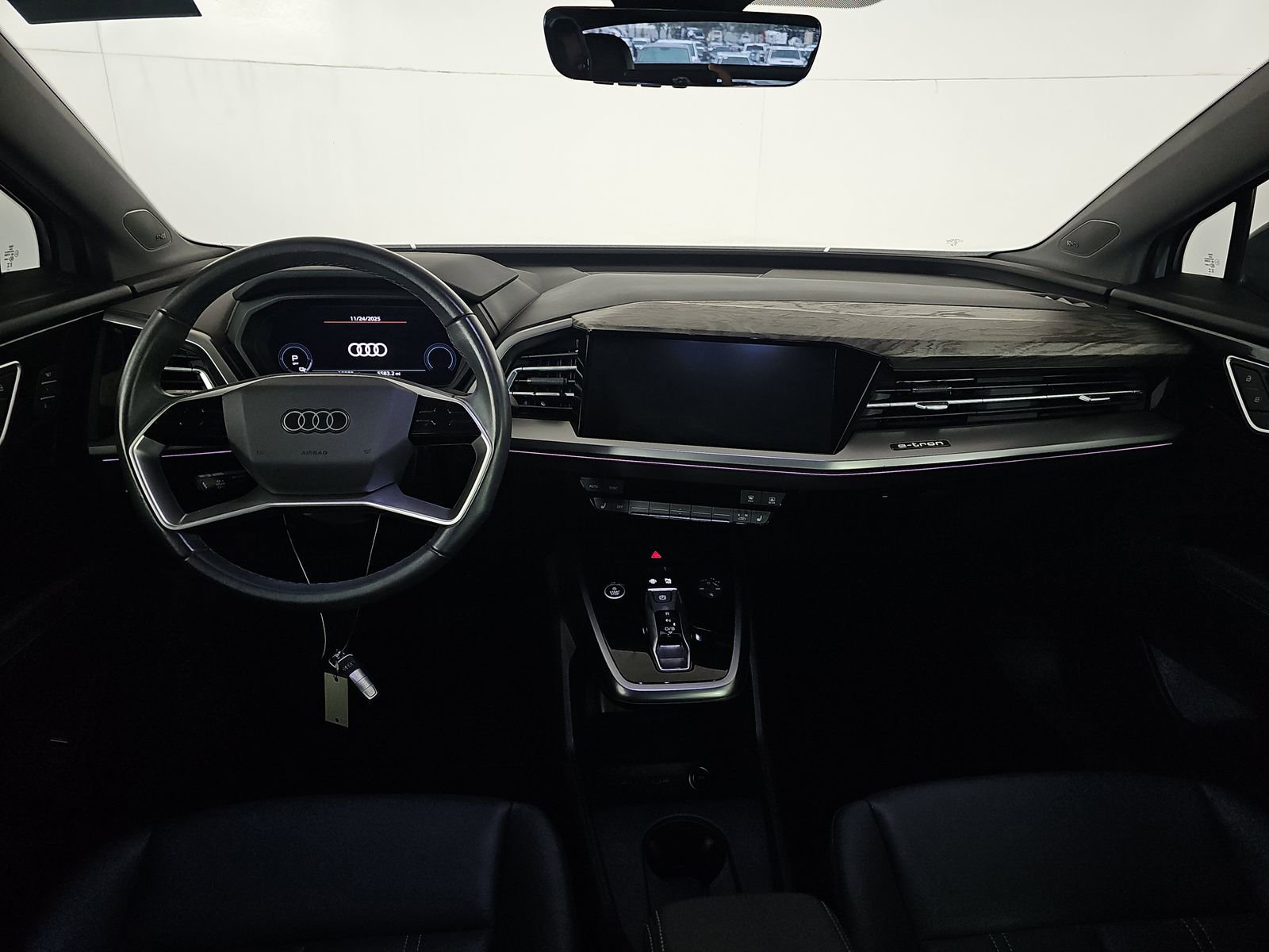 Used 2024 Audi Q4 e-tron Premium Plus image 4