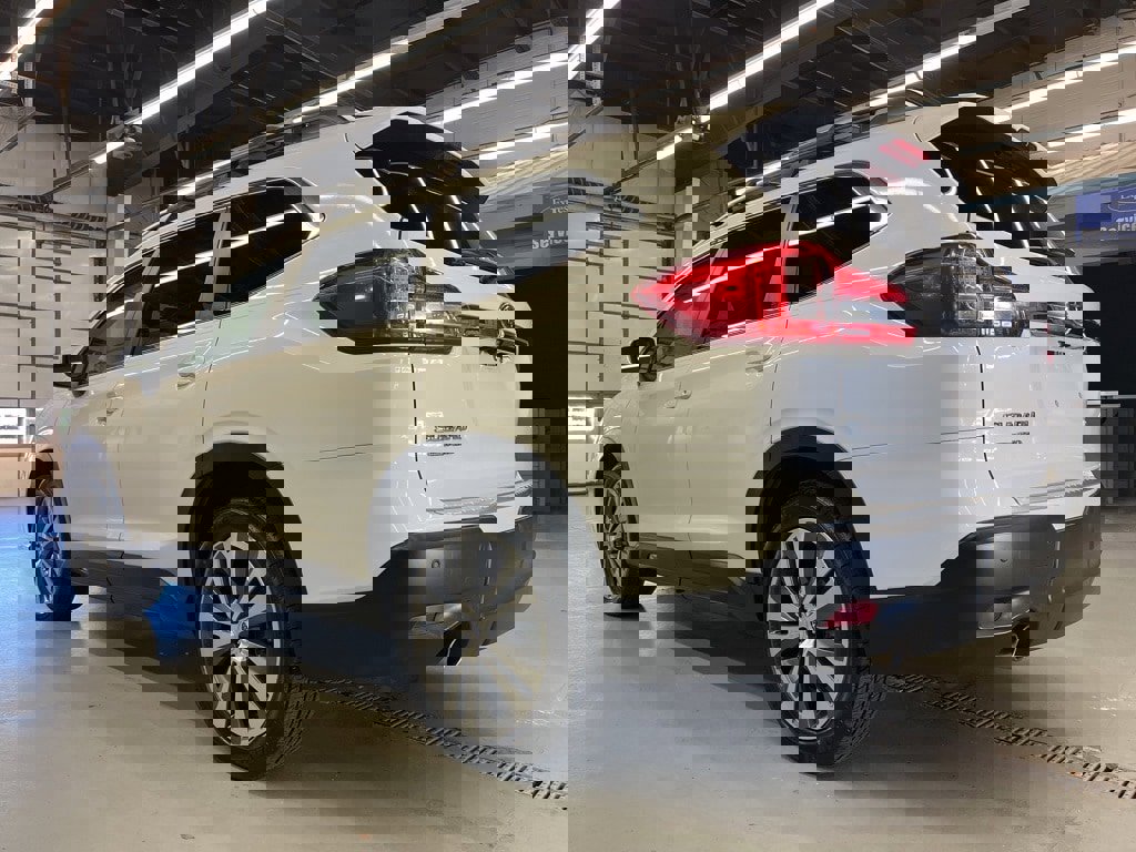 Used 2019 Subaru Ascent Premium w/ Popular Package #3 image 5