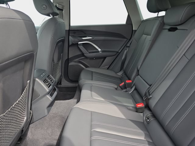 Used 2025 Audi Q5 Premium w/ Convenience Package AWD/4WD image 17