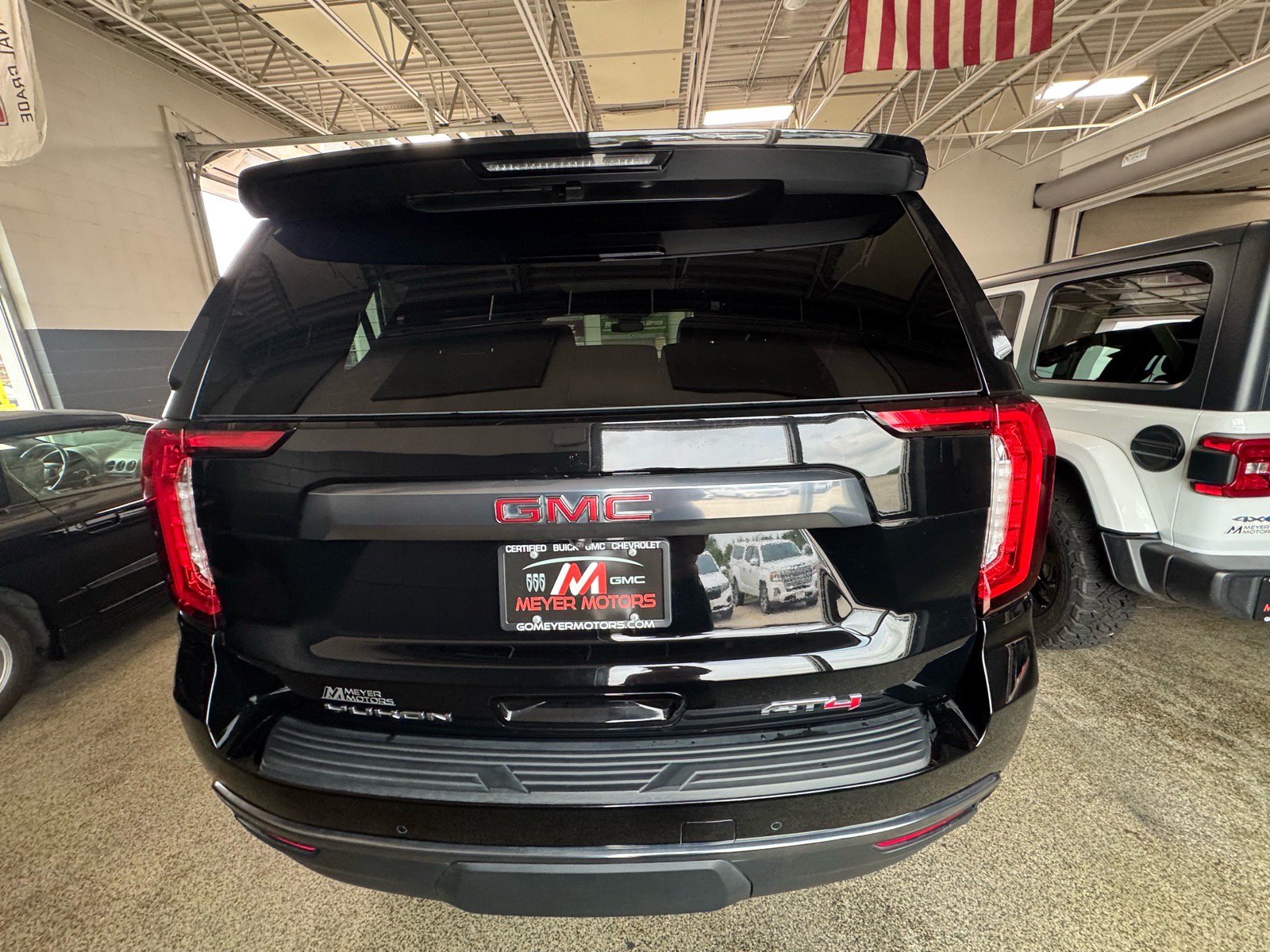 Used 2023 GMC Yukon AT4 w/ Max Trailering Package AWD/4WD image 6