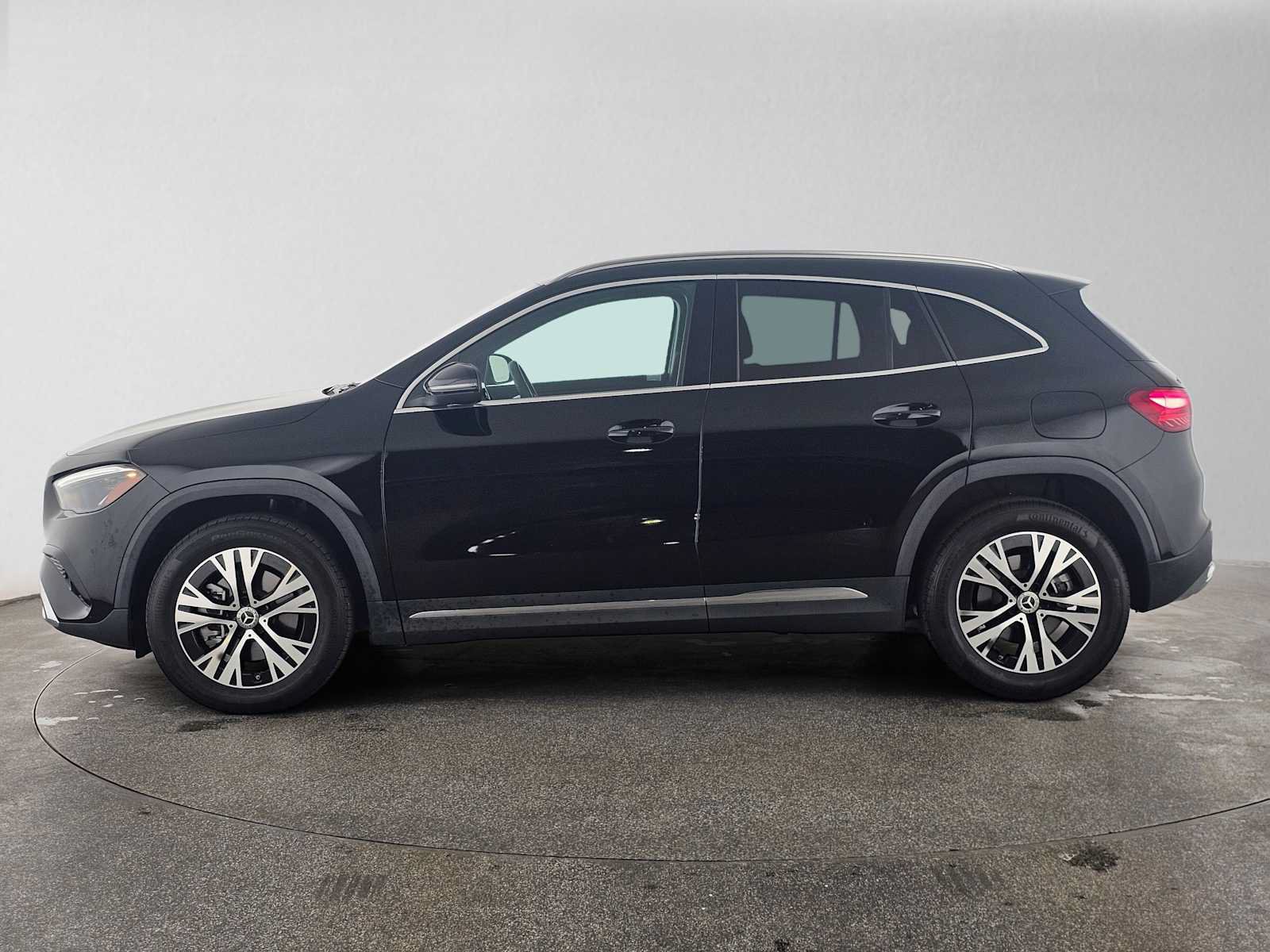 Certified 2025 Mercedes-Benz GLA 250 image 6