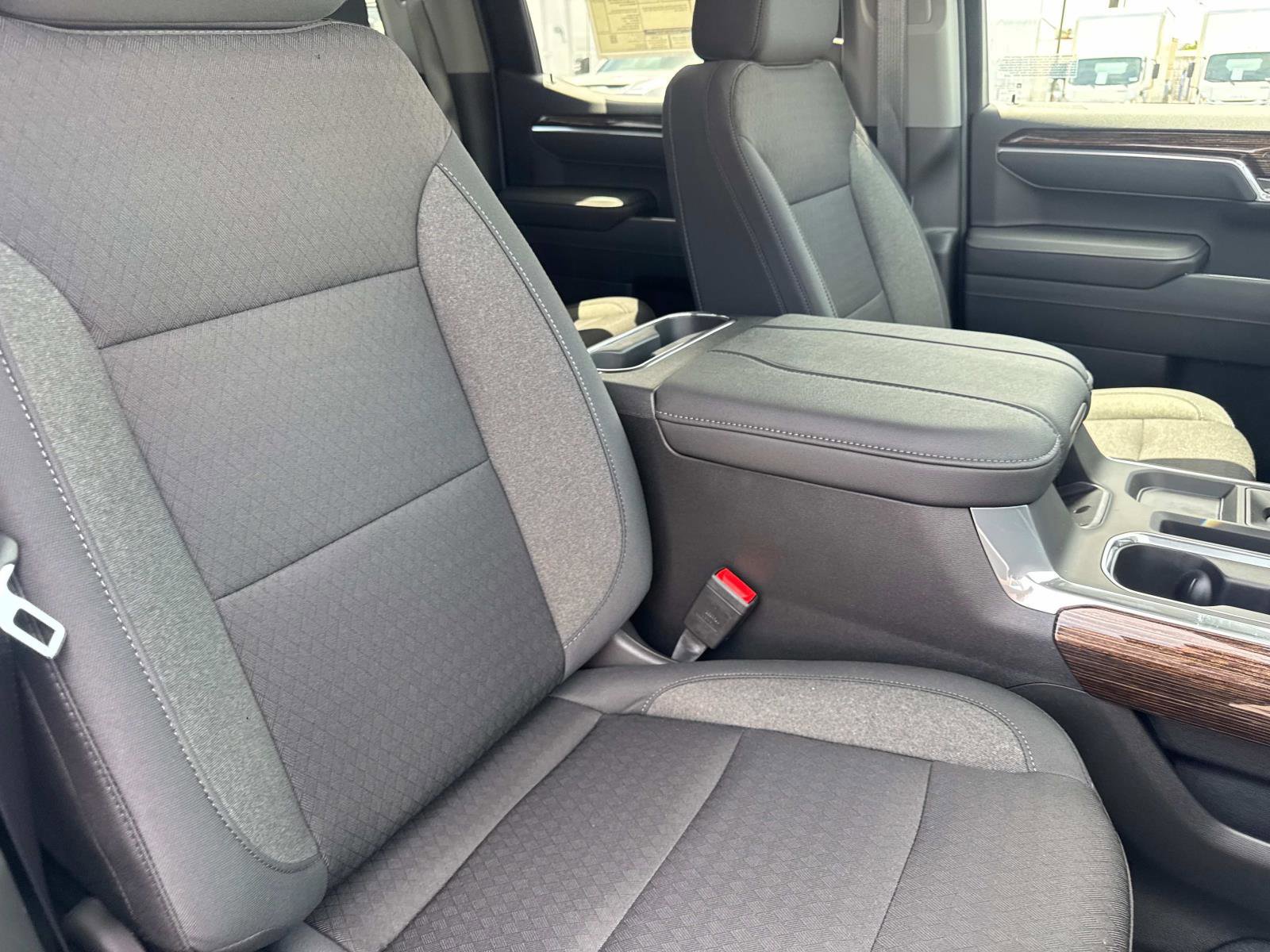 New 2026 GMC Sierra 1500 Elevation image 28