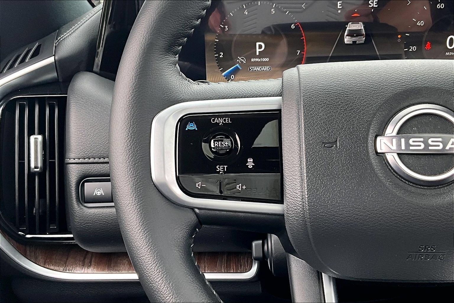 Used 2025 Nissan Armada Platinum w/ Convenience Package AWD/4WD image 11