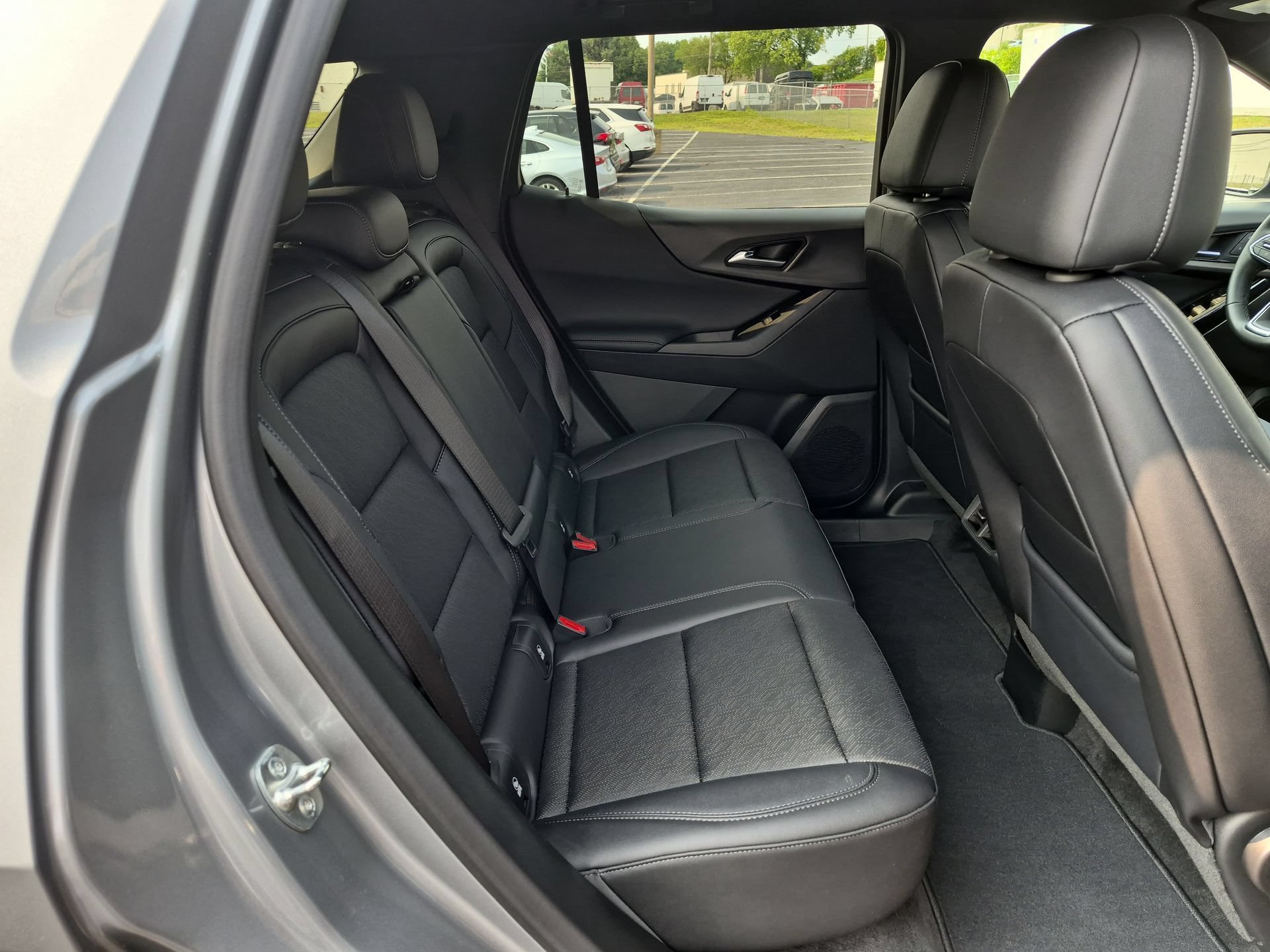 Certified 2026 Chevrolet Equinox LT w/ Convenience Package II AWD/4WD image 27