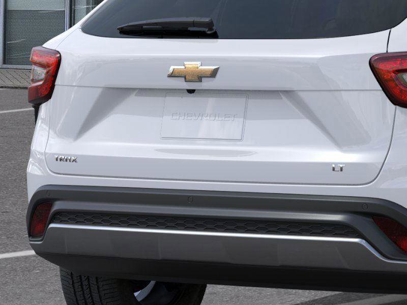 New 2025 Chevrolet Trax LT w/ Driver Confidence Package image 14