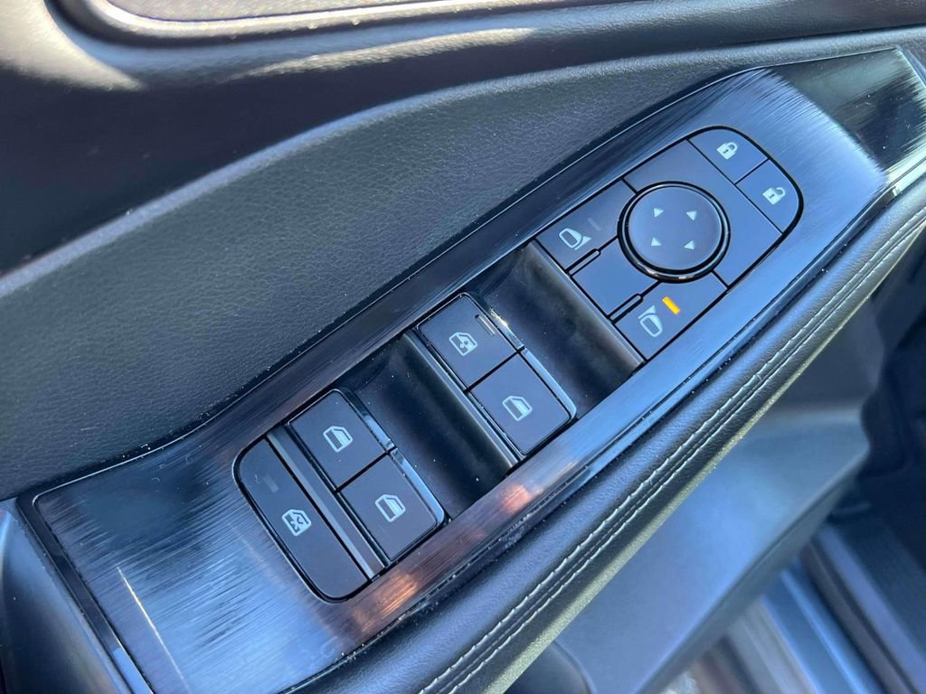 Certified 2024 Nissan Rogue SV image 18