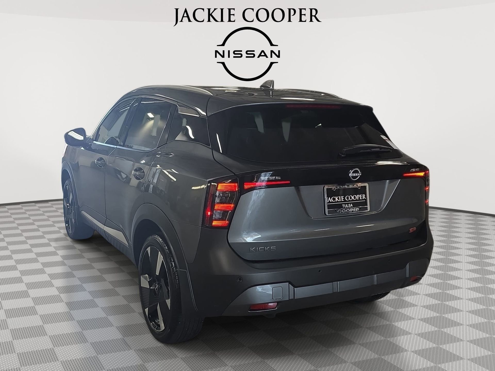 Certified 2025 Nissan Kicks SR image 7