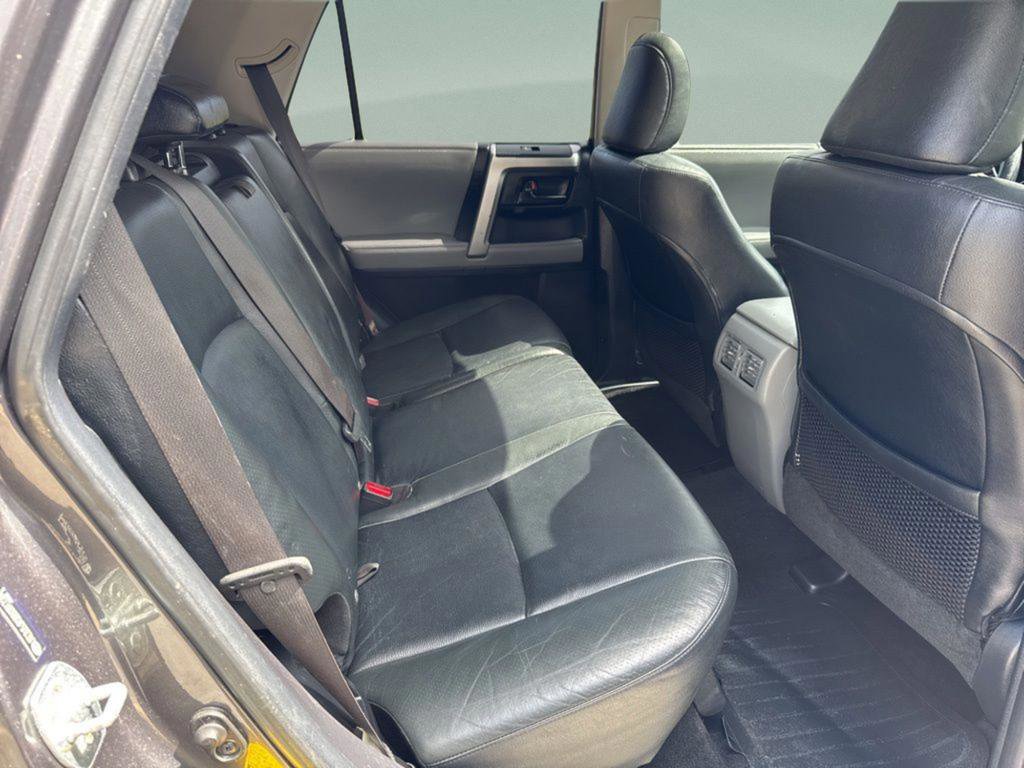 Used 2011 Toyota 4Runner SR5 w/ Premium Pkg w/Leather RWD image 20
